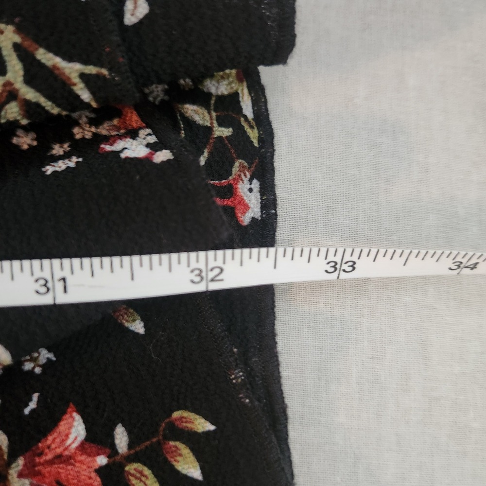 Floral Star Print Wrap Mini Dress Black Red White Short Sleeve Ruffle Hem Medium - Picture 7 of 8
